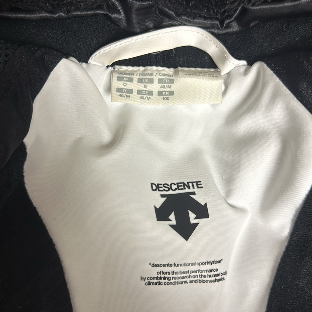 Women’s Ski Descente Jacket in White - Picture 12 of 15